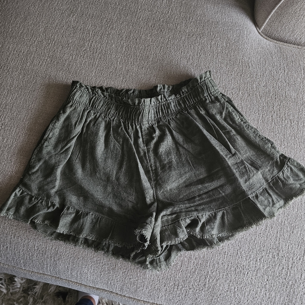 Casual Olive Green Shorts